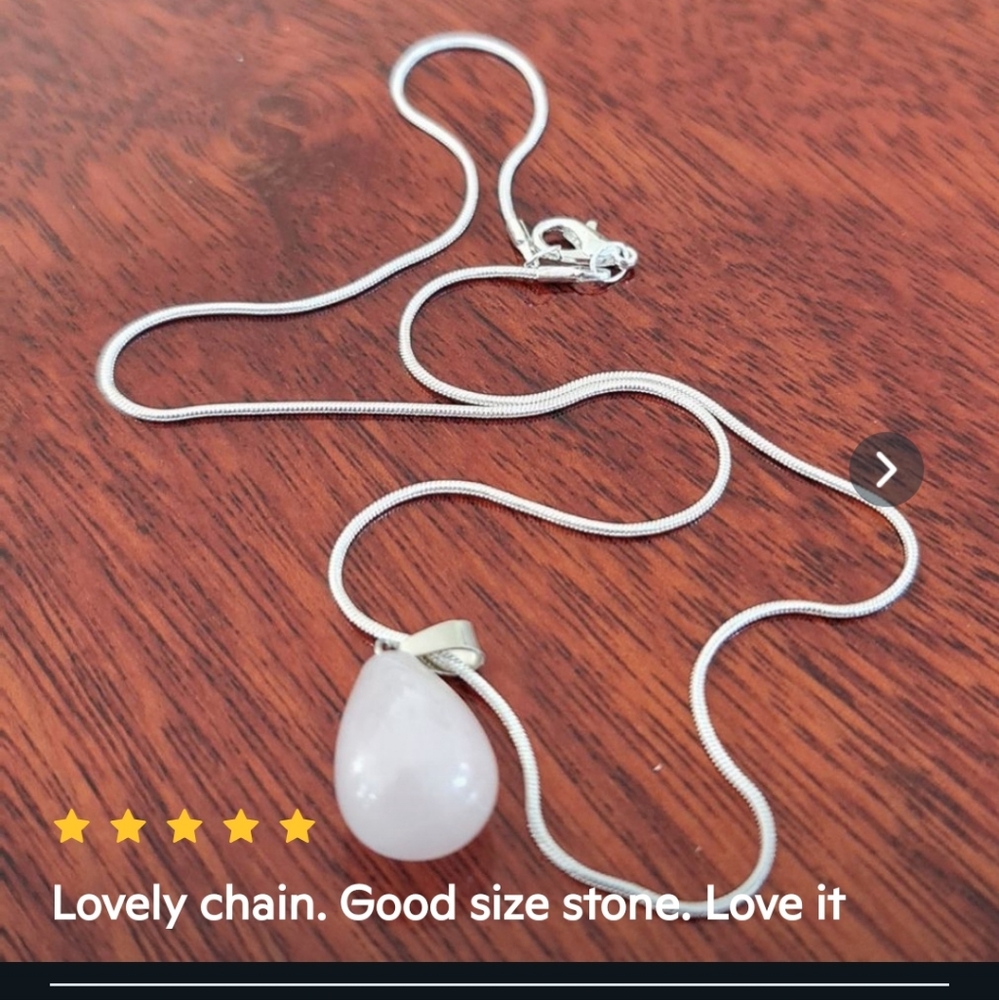 New stone pendant necklace